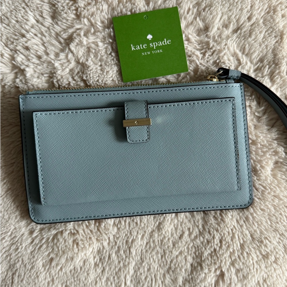 NWT - Kate Spade Karolina Cedar Street Wristlet
